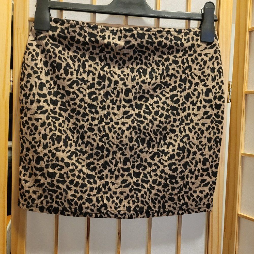 Sans Souci Girls Elastic Waist Leopard Print Stretch Skirt Sz M NWT